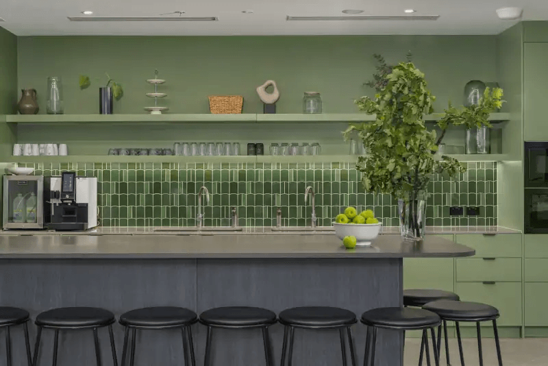 IPG commercial fitout